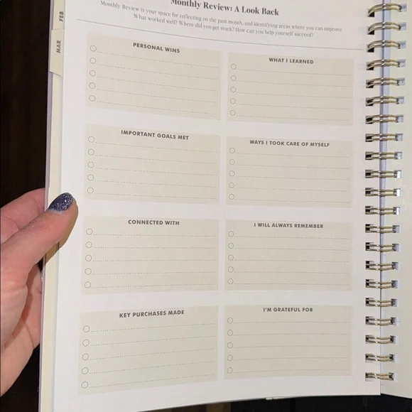 The Everygirl 2026 Lavender Planning Calendar - Picture 8 of 11